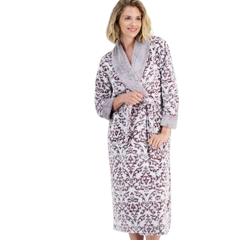 Charter Club Elegant Embossed Patterned Long Plush Robe in Wine XL/XXL